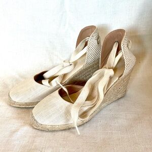 Elegant Cream Wedge Espadrilles